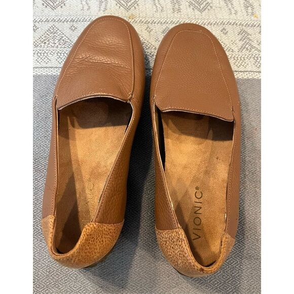 Vionic Women's Loafer - Picture 6 of 8